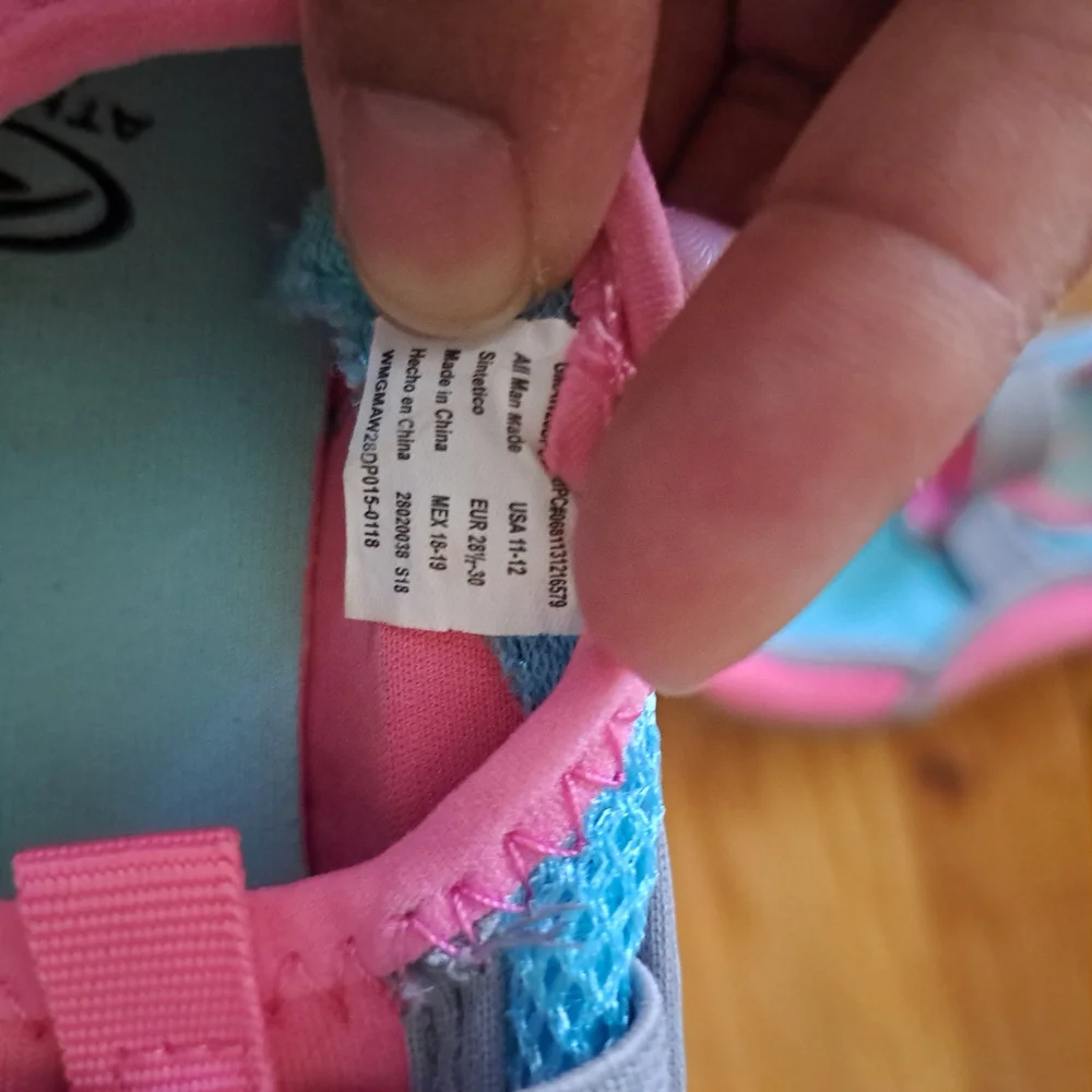 Toddler pink and blue swim shoes - Picture 2 of 3